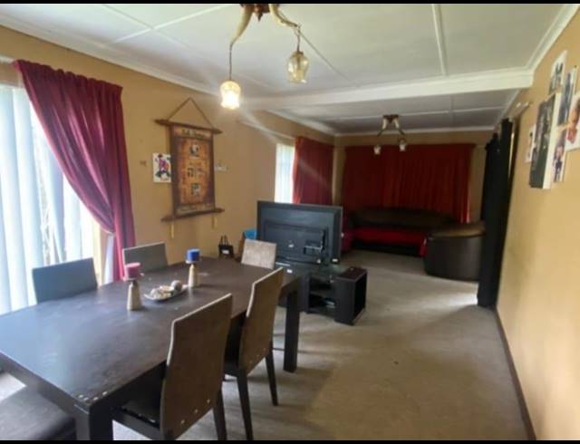 3 BEDROOM HOUSE FOR SALE IN SASOLBURG EXT 12